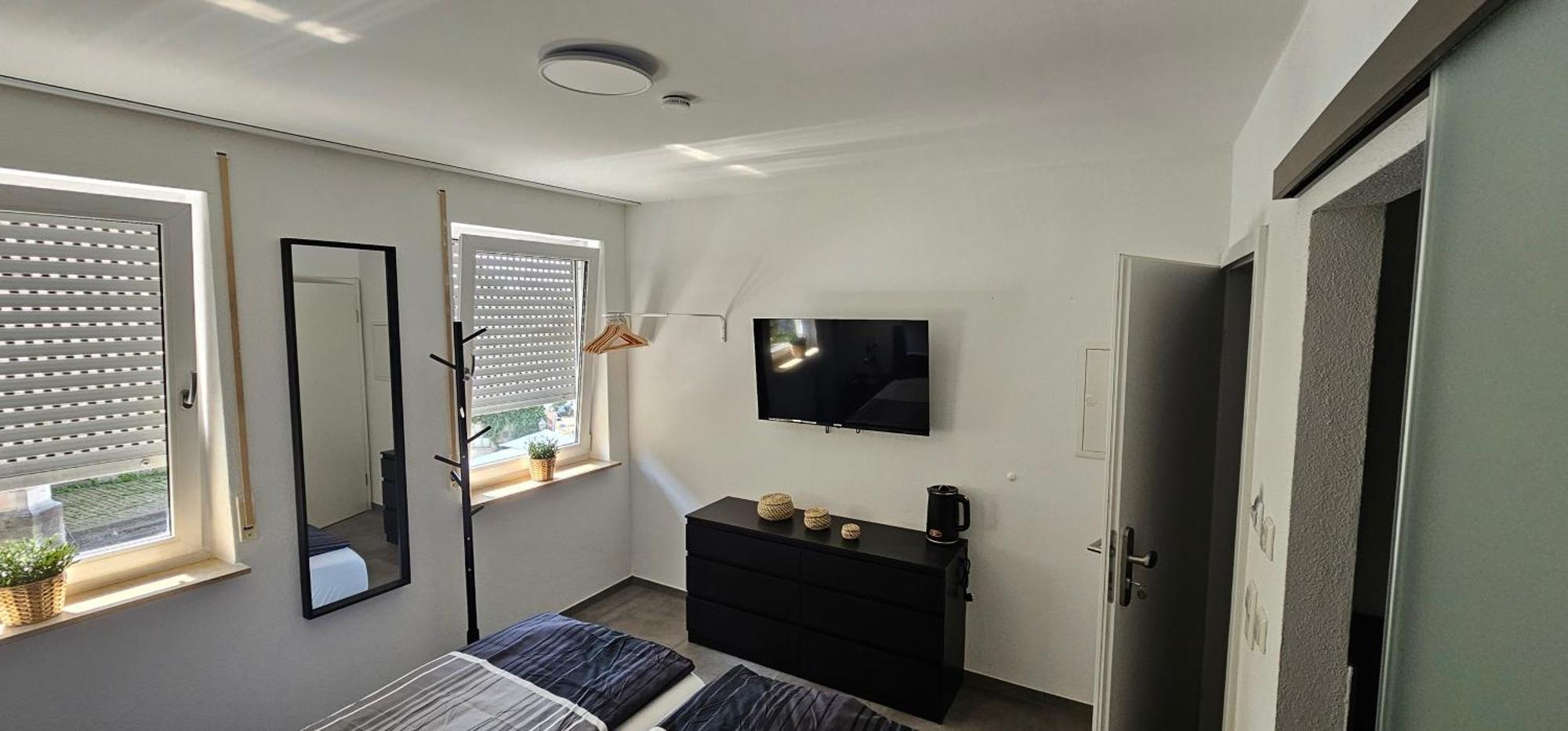 Doppelzimmer Mit Neckarblick Нюртинген Экстерьер фото